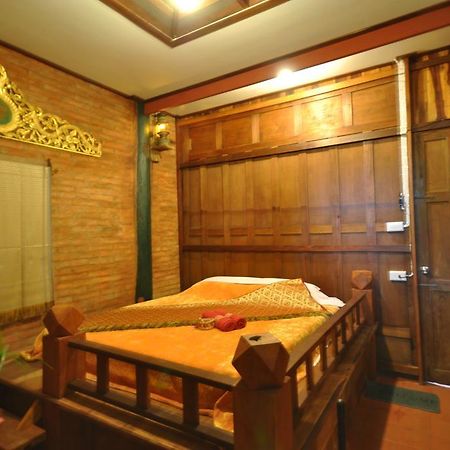 Ayutthaya Bouchic Hostel Εξωτερικό φωτογραφία
