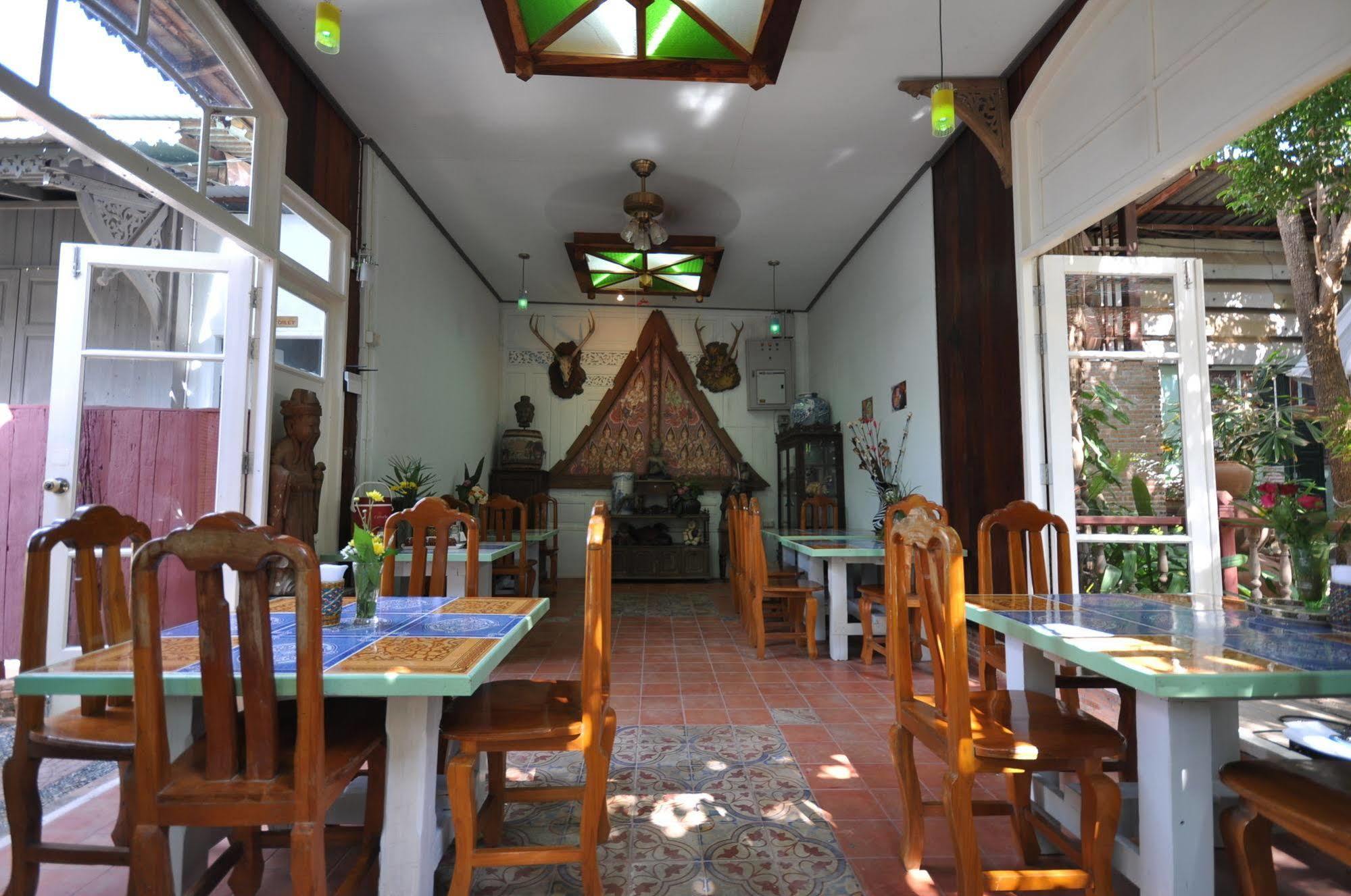 Ayutthaya Bouchic Hostel Εξωτερικό φωτογραφία